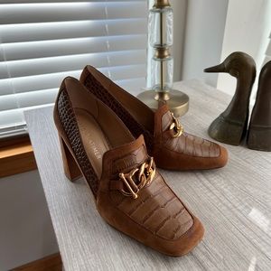 Sz 10 Gibson latimer camel cognac cow leather block heel shoes w gold accents